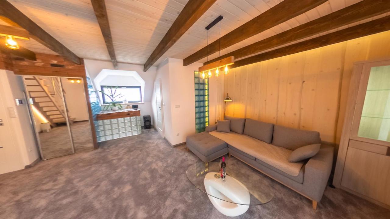 Apartament Huzar Krynica Zdroj Luaran gambar